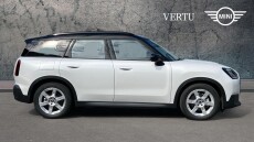 MINI Countryman 150kW E Monochrome 66kWh 5dr Auto Electric Hatchback